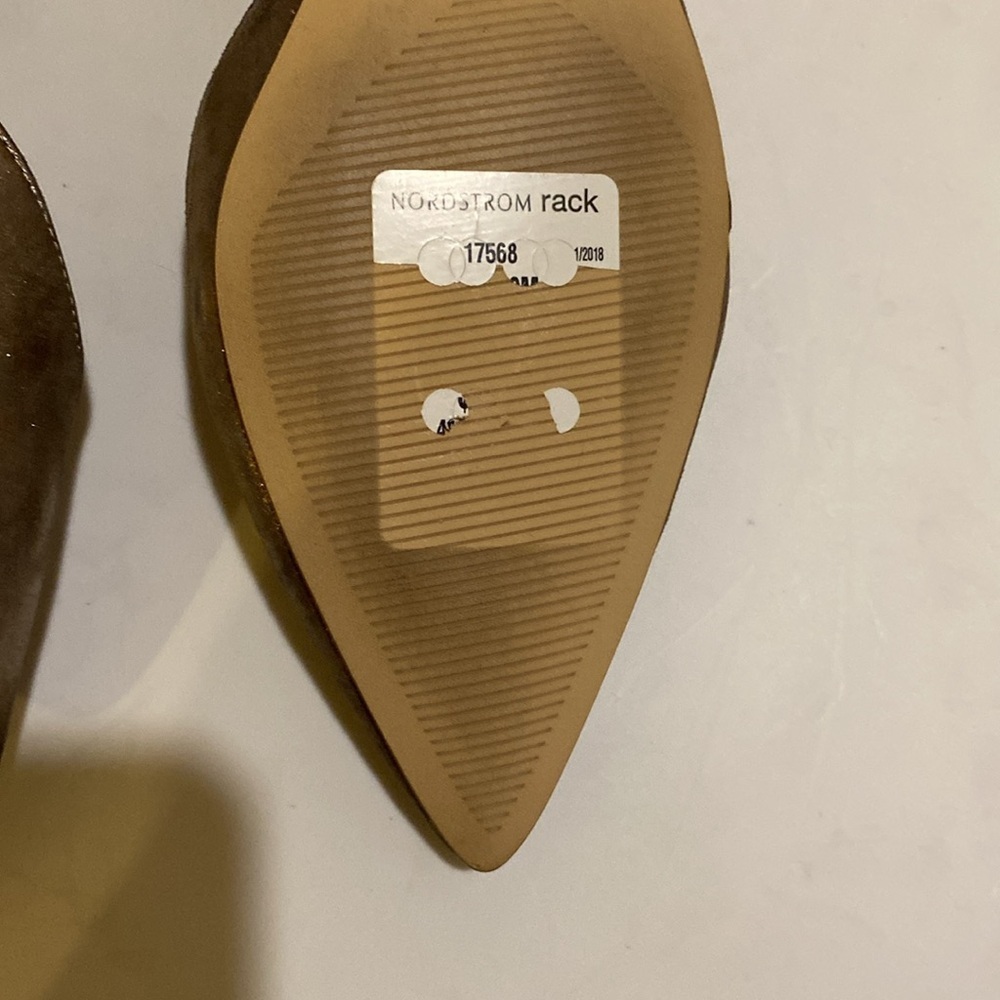 Marc Fisher LTD Sunny Women's Metallic Ballet Flats with Closed Toe and Low Heel - Picture 5 of 6